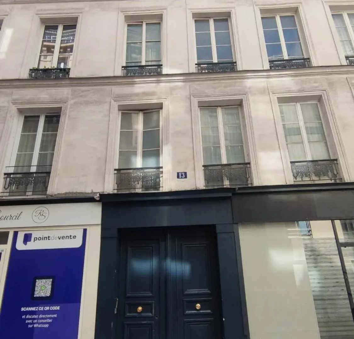 Charming Near Chatelet Saint Sauveur アパート